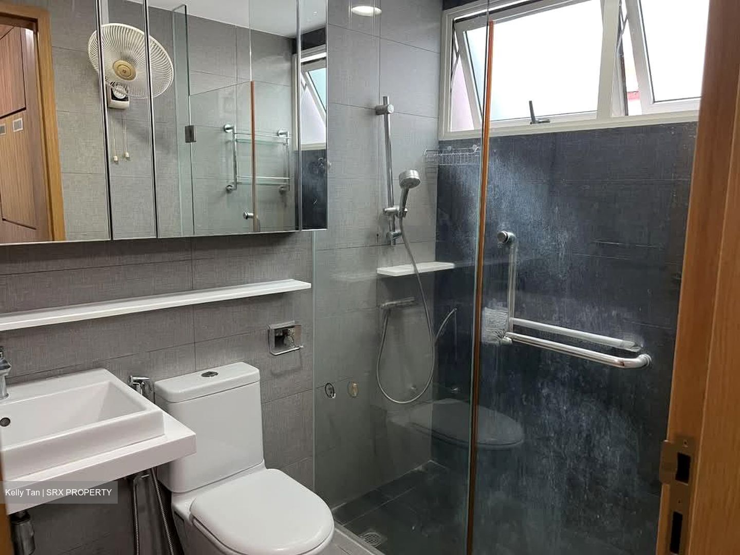 Vacanza @ East (D14), Condominium #562246651